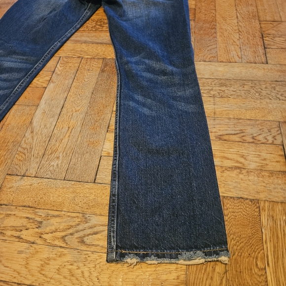 Levis Distressed Blue Jeans - Picture 12 of 14